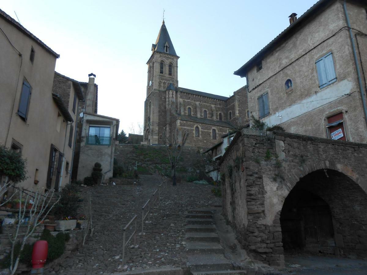 Chambre D'Hotes Des Monts Saint-Izaire Bagian luar foto